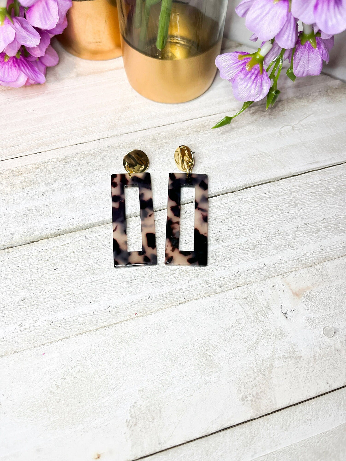 Tortoise Shell Earrings | Rectangle Tortoise Shell Earrings W/ Gold Disc | Everyday Stylish Earrings For Women | Minimal Fashion |