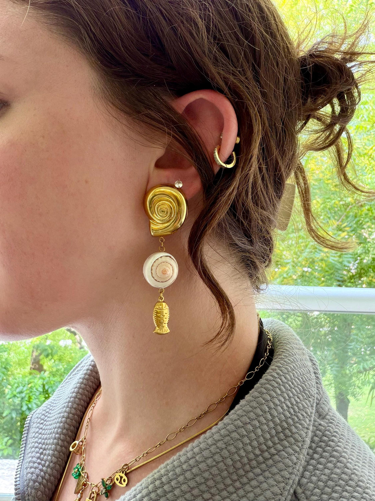 Máre Drop Earrings | Gold Shell Statement Earrings | Coastal Drop Earrings | Ocean Inspired Jewelry | Beach Earrings | Bold Summer Jewelry