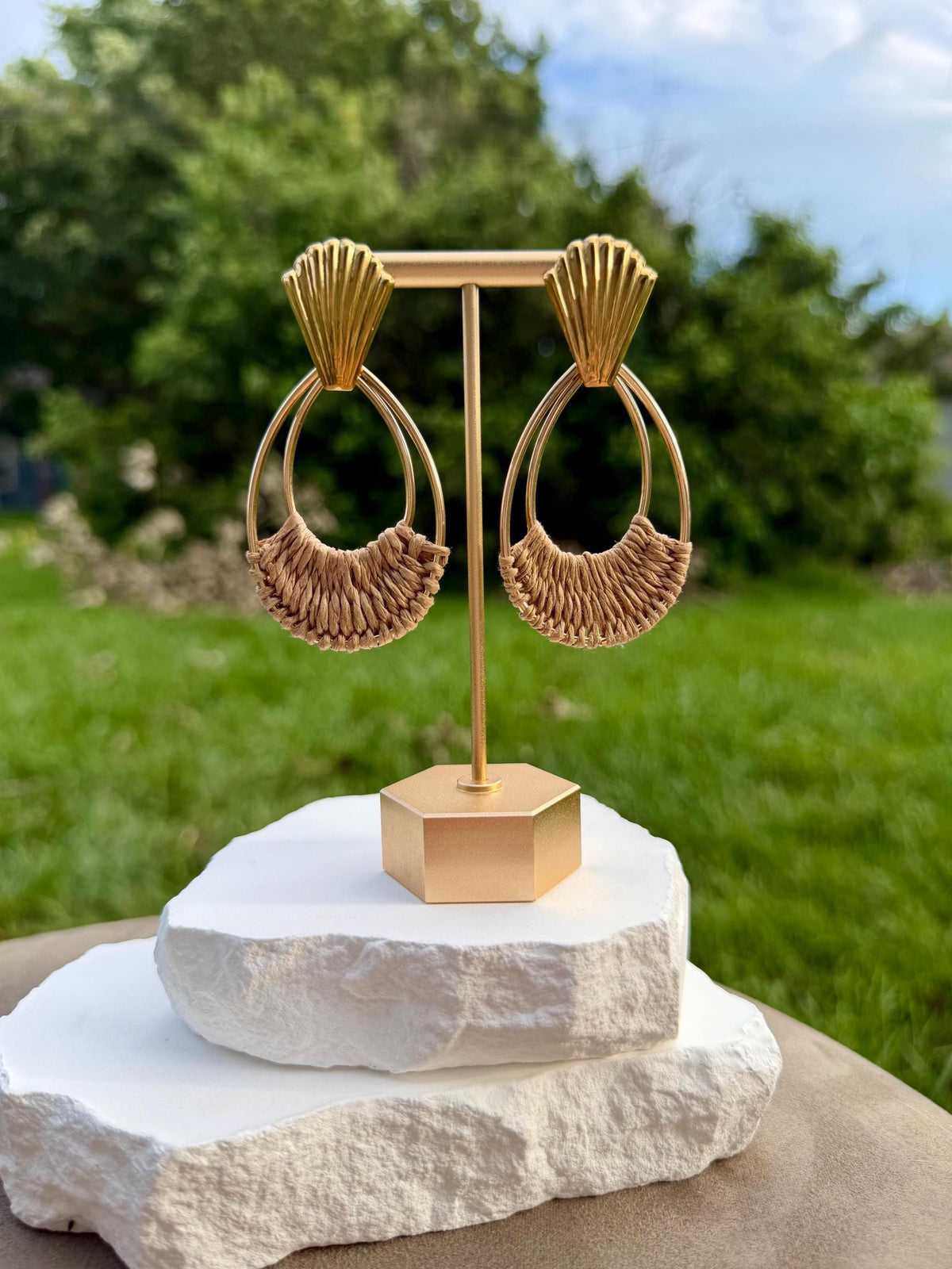Shell Fan Raffia Earrings | Woven Boho Hoop