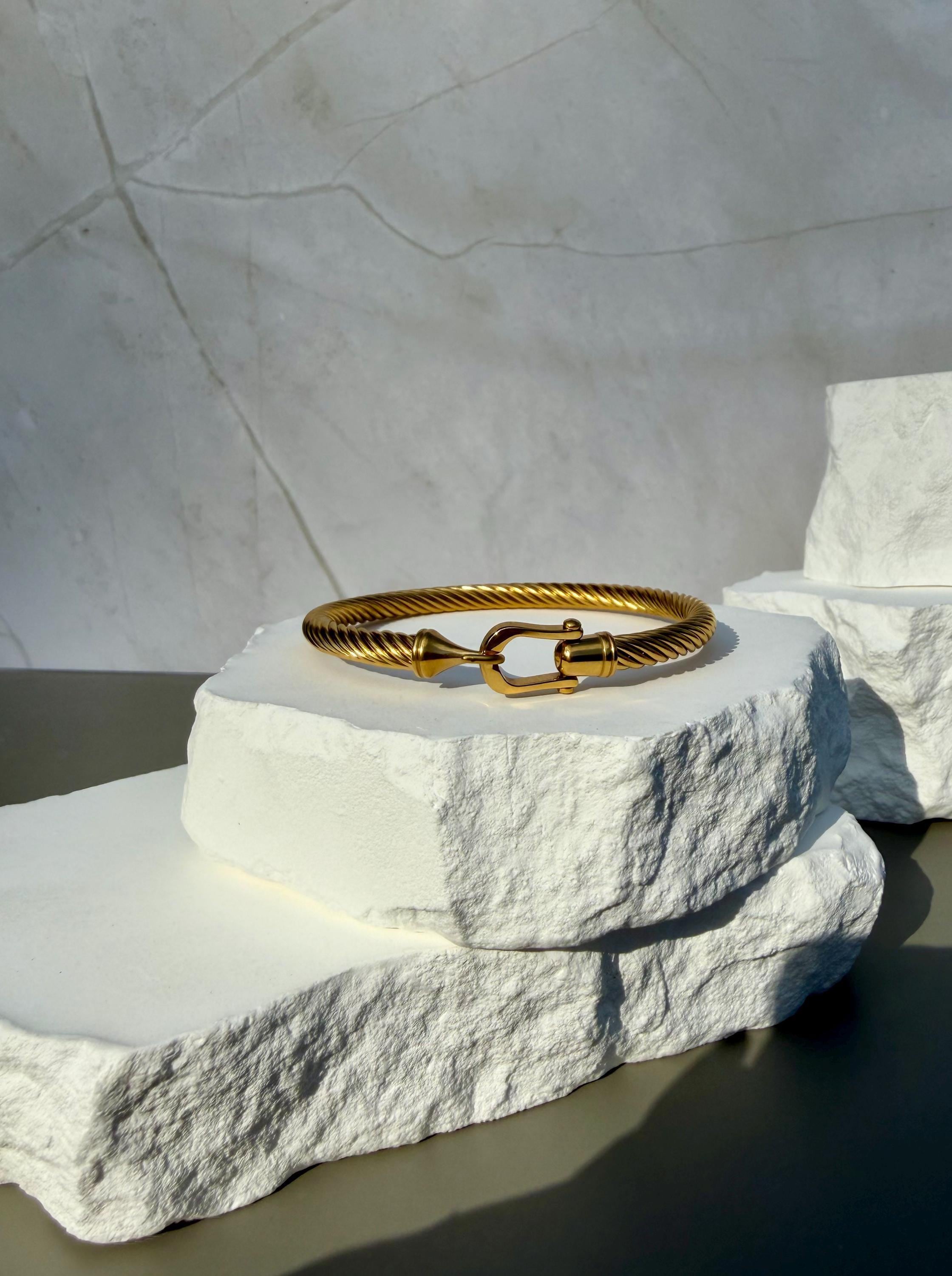 The Riviera Bangle | Twisted Cable Bracelet with Horseshoe Clasp