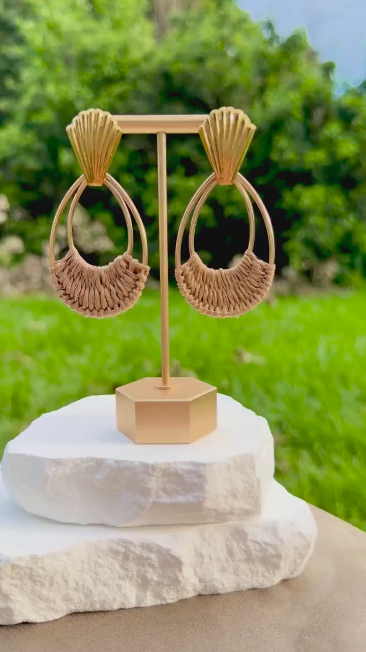 Shell Fan Raffia Earrings | Woven Boho Hoop